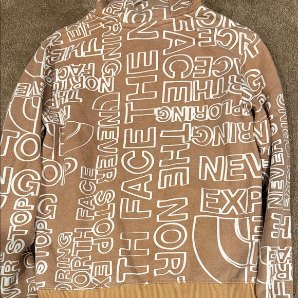 The North Face Kids Set in Tan with White Lettering - Picture 5 of 9